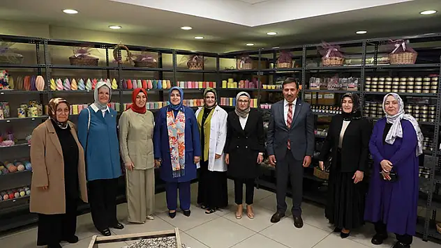 AK Parti Kadın Kolları Genel Başkanı Tuğba Işık'tan atölye Karatay'a tam destek