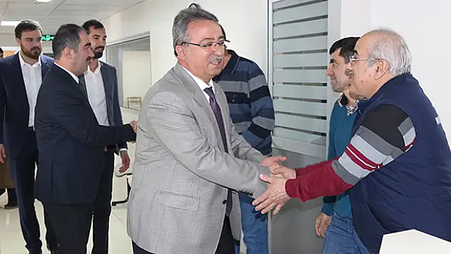 AK Parti Konya'da referandum çalışmalarını sürdürüyor