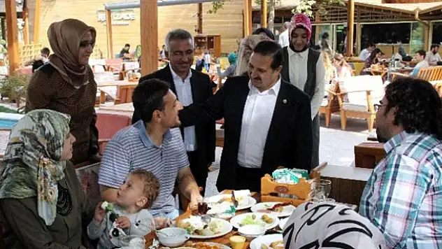 AK Parti Konya'da Seçim Çalışmalarını Sürdürüyor