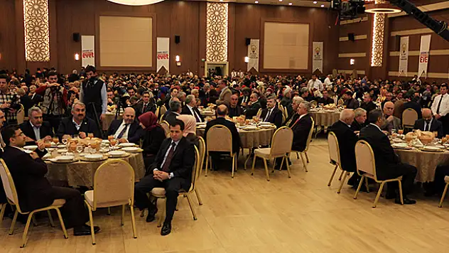 AK Parti Konya'dan vefa programı
