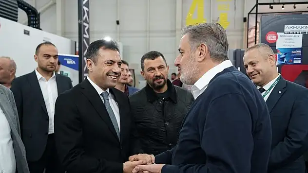 AK Parti Konya Heyeti MAKTEK Fuarı'nı ziyaret etti
