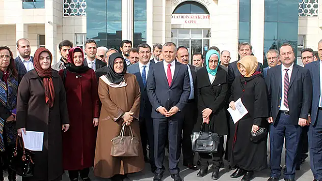 AK Parti Konya İl Başkanı Arat: Kılıçdaroğlu aynaya baksın