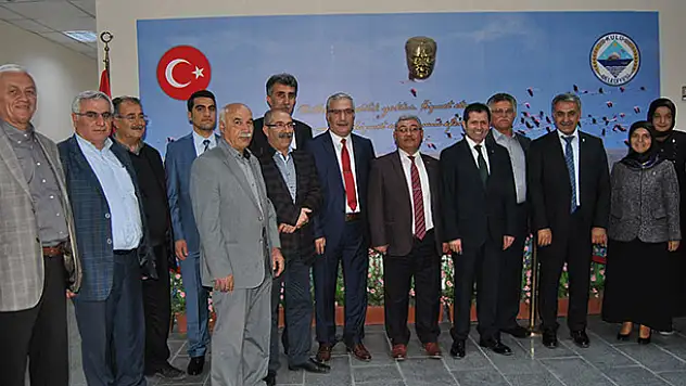 AK Parti Konya milletvekili adayları Kulu Belediyesini ziyaret etti