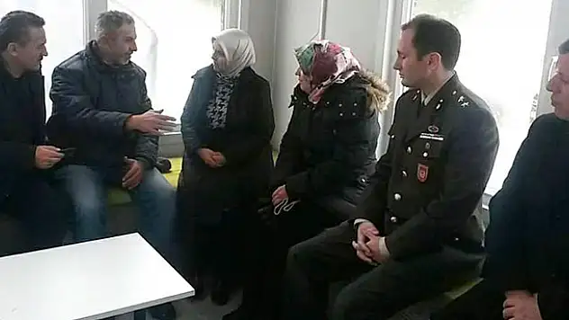 AK Parti Konya Milletvekili Erdoğan'dan şehit evine taziye ziyareti