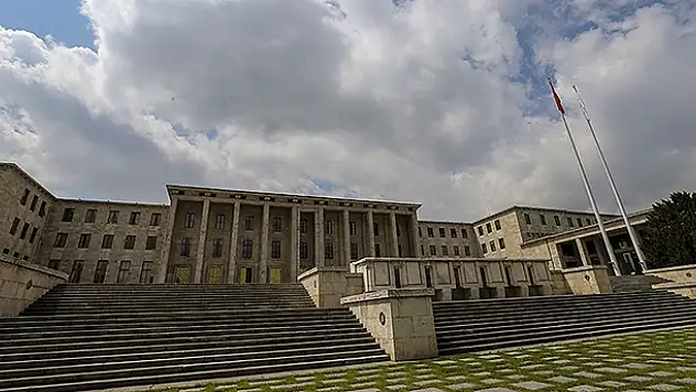 AK Parti Konya Milletvekili Halil Etyemez, iklim değişikliği ve kuraklıkla mücadele için kurulan komisyonda görev alacak