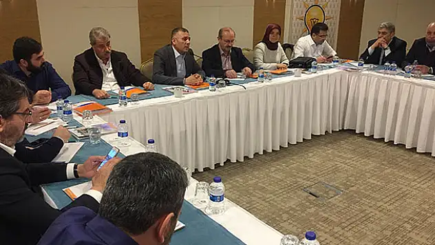 AK Parti Konya, referandum saha çalışmaları öncesinde kampa girdi