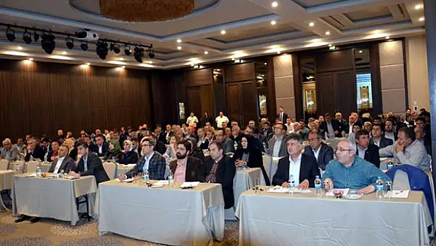 AK Parti Konya Seçim İşleri Başkanlığı toplantı düzenledi