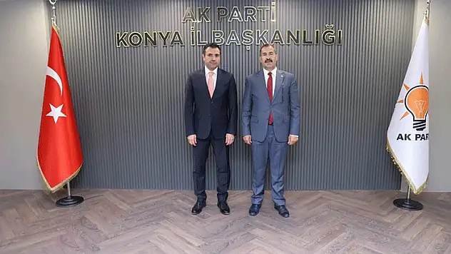 AK Parti Konya'da dikkat çeken toplantı