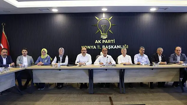 AK Parti Konya'da yaz dönemi çalışmaları değerlendirildi
