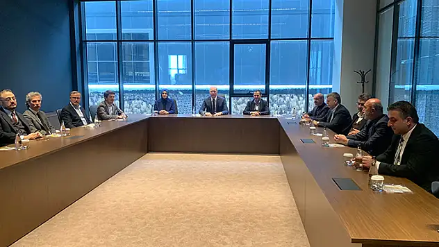 AK Parti'li milletvekilleri ASELSAN Konya'da incelemelerde bulundu
