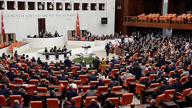 AK Parti Manisa'da yurt dışı oylarla 1 vekil kazandı