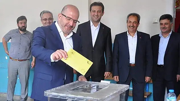 AK Parti Milletvekili Baloğlu Oyunu Kullandı