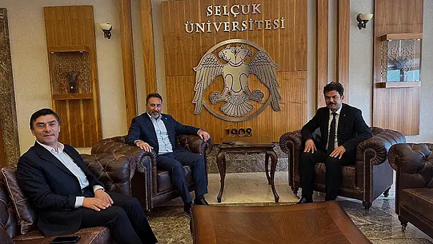 AK Parti Milletvekili Özer'den Rektör Yılmaz'a ziyaret