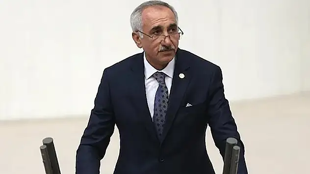 AK Parti Milletvekili Yakup Taş depremde enkaz altında kaldı! Ailesi de yanında
