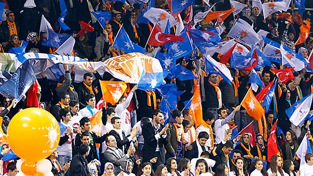 AK Parti MKYK olağanüstü kongrenin 21 Mayıs'ta yapılacağını açıkladı