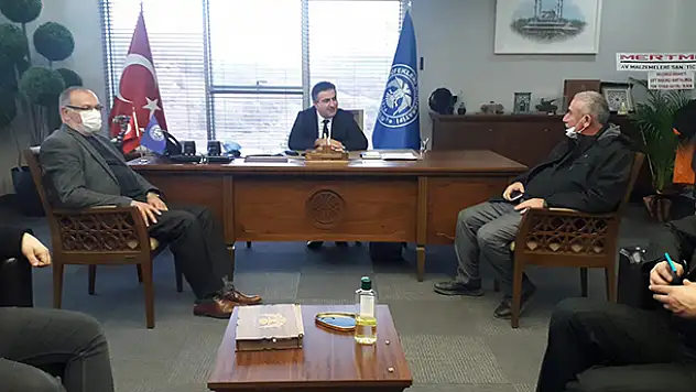 AK Parti Seydişehir Teşkilatı, Beyşehir'de silah fabrikalarını ziyaret etti
