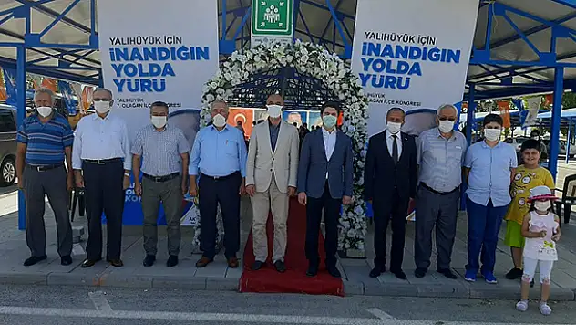 AK Parti Yalıhüyük İlçe Kongresinde Yusuf Pişkin yeniden seçildi
