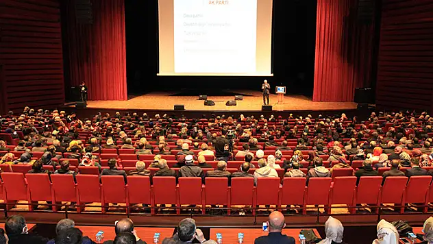AK Parti'de eğitimler sürüyor

