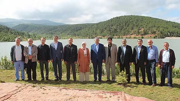 Ak partili vekiller teşekkür ziyaretinde