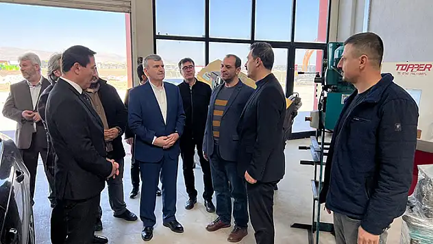 AK Parti'ye Konya'da yoğun teveccüh

