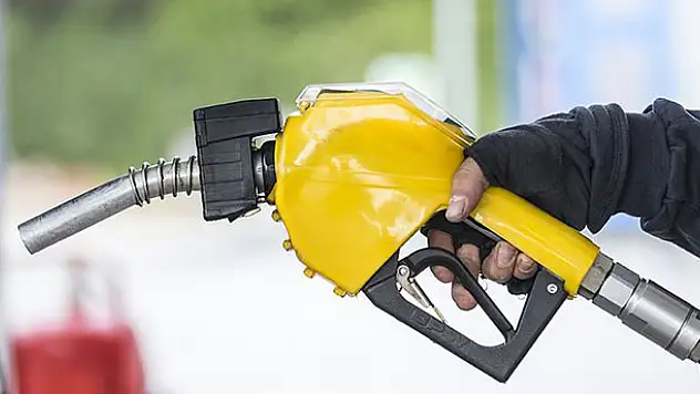 Akaryakıt şirketlerine önce 'sarı kart' gösterilecek