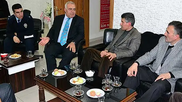 Akdağmadeni İlçe Emniyet Müdürü Şen, muhtarlarla biraraya geldi