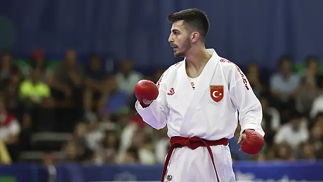 Akdeniz Oyunları'nda milli karateci Eray Şamdan altın madalya kazandı
