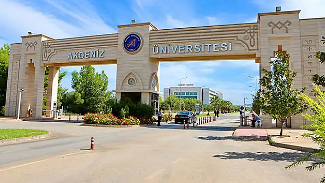 Akdeniz Üniversitesi 179 Sözleşmeli Personel alıyor