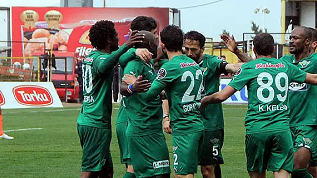 Akhisar Belediyespor farklı yendi