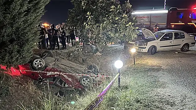 Akhisar'da kontrolden çıkan araç dehşet saçtı: 3 ölü