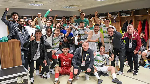 Akhisarspor'da 3 puan sevinci