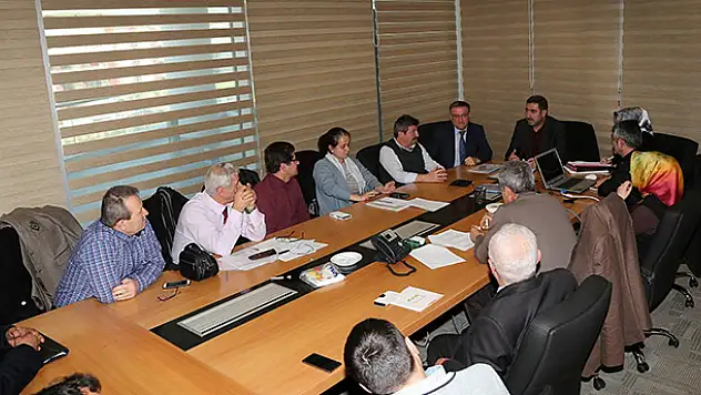 Akil İnsanlar Meram'da toplandı