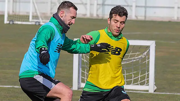 AKILLAR İSTANBULSPOR'DA
