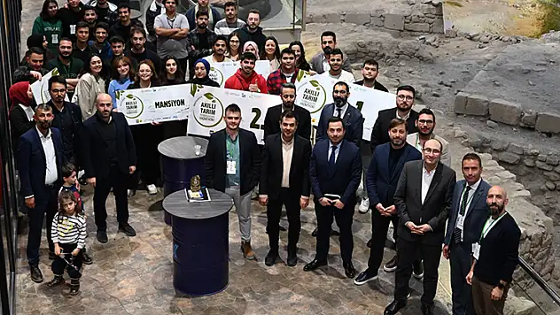 Akıllı tarım teknolojilerine yönelik projeler Hackathon'da yarıştı