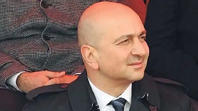 Akın İpek o ülkeye mi kaçtı?