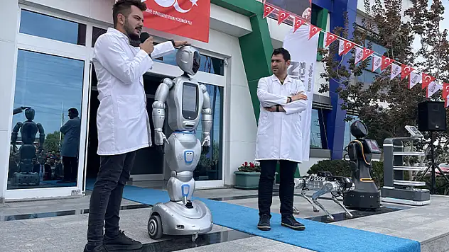 Akınsoft 'tan yeni yüzyıla yerli ve milli robot üretimi! 