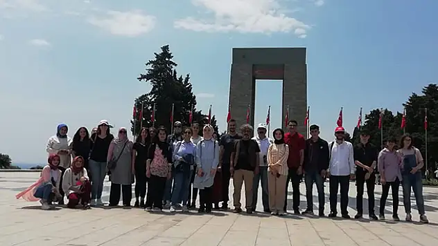 AKİP'in başarılı öğrencilerine Çanakkale ve Bursa gezisi