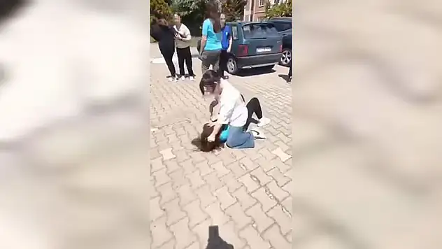 Akran zorbalığı 'pes' dedirtti