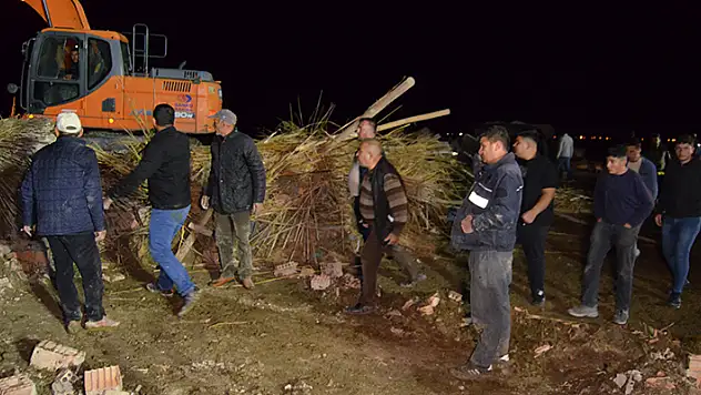 Aksaray'da ahır çöktü: 50 küçükbaş hayvan öldü
