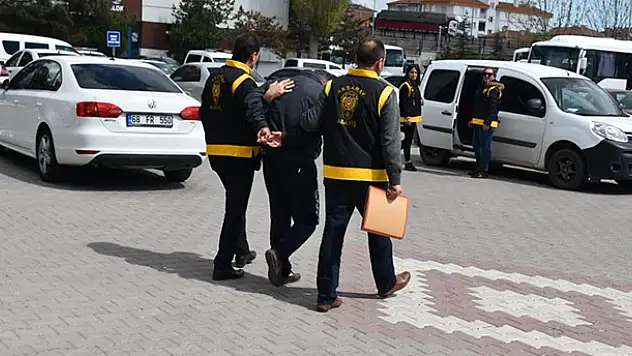 Aksaray'da aranan 4 kişi yakalandı
