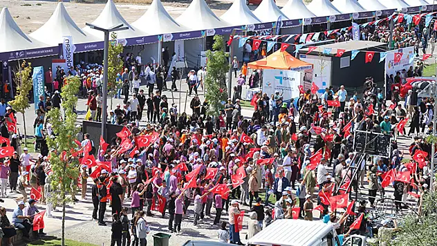 Aksaray'da Bilim Festivali coşkuyla başladı