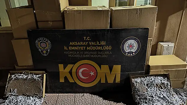 Aksaray'da bir kamyonda 500 bin makaron ele geçirildi
