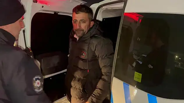 Aksaray'da boşandığı eşini iş çıkışında bıçaklayan eski koca tutuklandı
