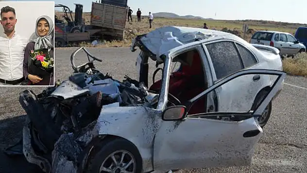 Aksaray'da düğün alışverişinden dönen çifti kaza ayırdı
