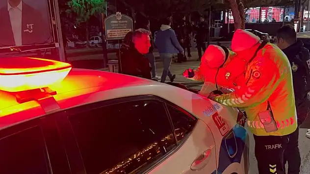 Aksaray'da ehliyetine el konulan alkollü sürücü meşhur olmak istedi