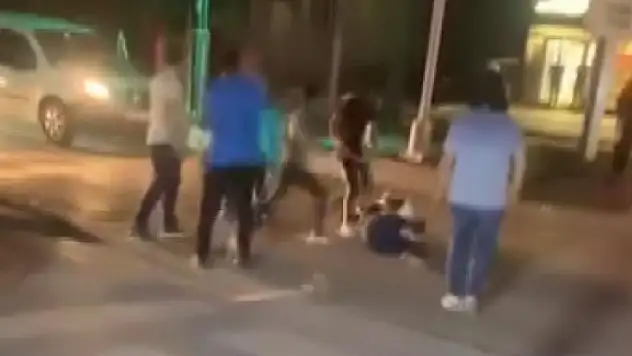 Aksaray'da eski eşi ile sevgilisi karşılaştı! Ortalık savaş alanına döndü: 3 yaralı
