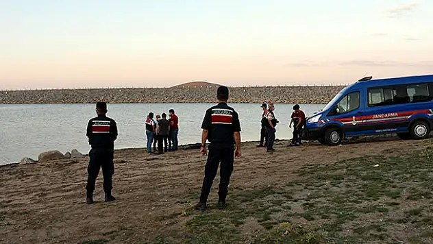 Aksaray'da gölete giren genç boğuldu