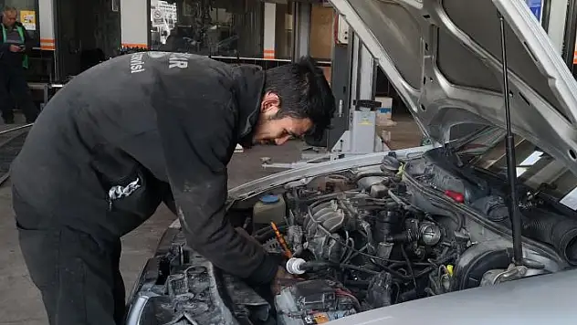 Aksaray'da havaların soğumasıyla sanayide araç yoğunluğu yaşanıyor
