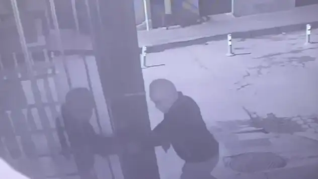 Aksaray'da iş yerinden laptop ve para çalan maskeli şüpheli, Kayseri'de yakalandı
