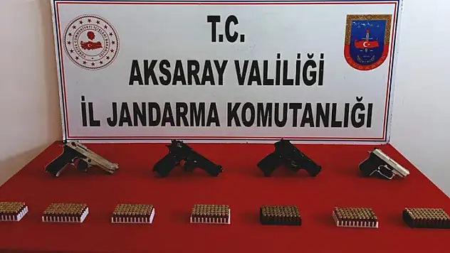 Aksaray'da jandarmadan silah operasyonu: 4 gözaltı
